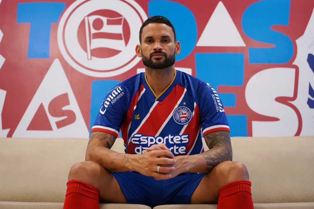 Bahia anuncia a contratação do atacante Willian José